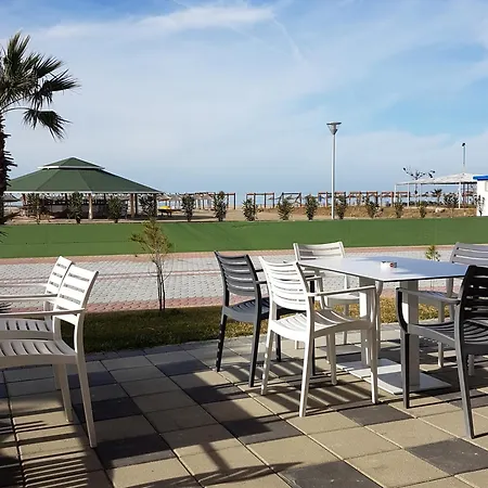 Veranda Home, Gjiri I Lalzit Prázdninový dům