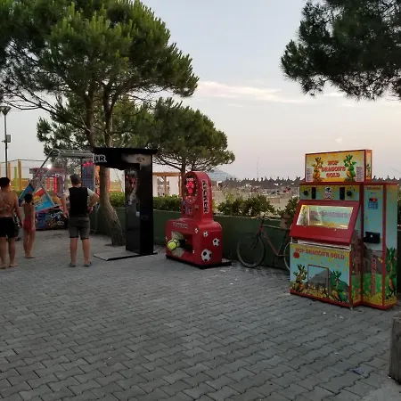 Veranda Home, Gjiri I Lalzit Holiday home