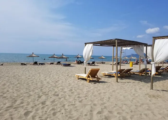 Veranda Home, Gjiri I Lalzit Casa de Férias *