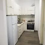 Casa vacanze Veranda Home, Gjiri I Lalzit