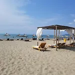 Veranda Home, Gjiri I Lalzit Casa vacanze *