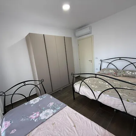 Hébergement de vacances Veranda Home, Gjiri I Lalzit *