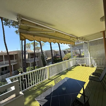 Hébergement de vacances Veranda Home, Gjiri I Lalzit