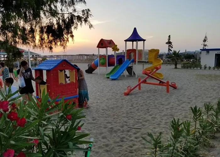 Veranda Home, Gjiri I Lalzit Tatil Evi Dıraç