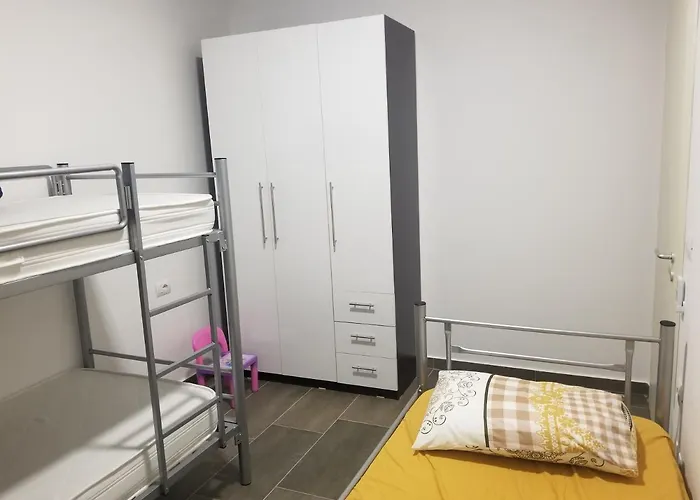 Veranda Home, Gjiri I Lalzit