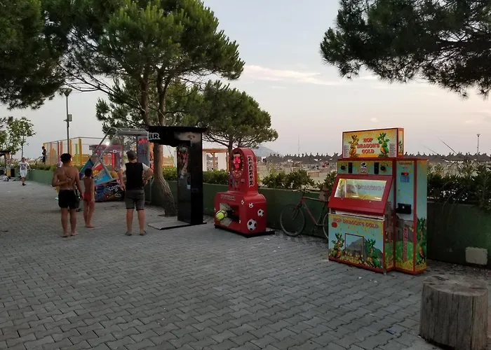 Veranda Home, Gjiri I Lalzit Tatil Evi