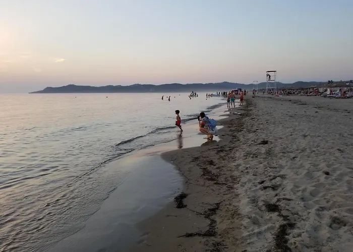 Veranda Home, Gjiri I Lalzit